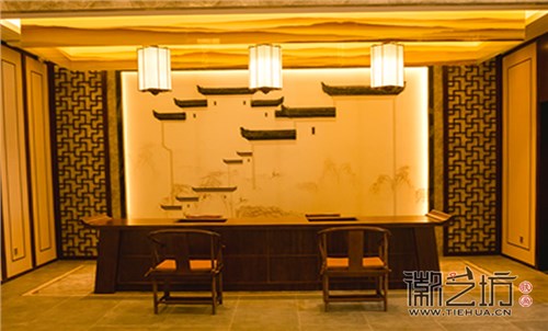 酒店大堂装饰——鸠兹古镇新华联绿心谷酒店大厅壁画《百里皖江图》《徽派》