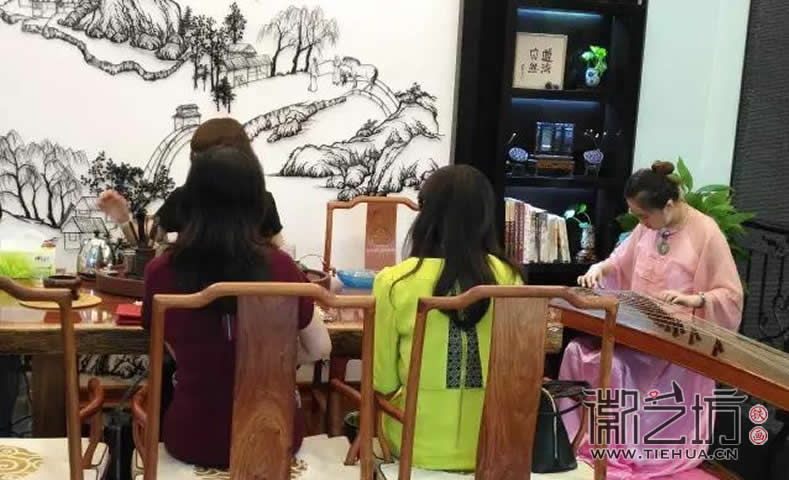 自然美钻芜湖旗舰店VIP茶室定制山水芜湖铁画壁画