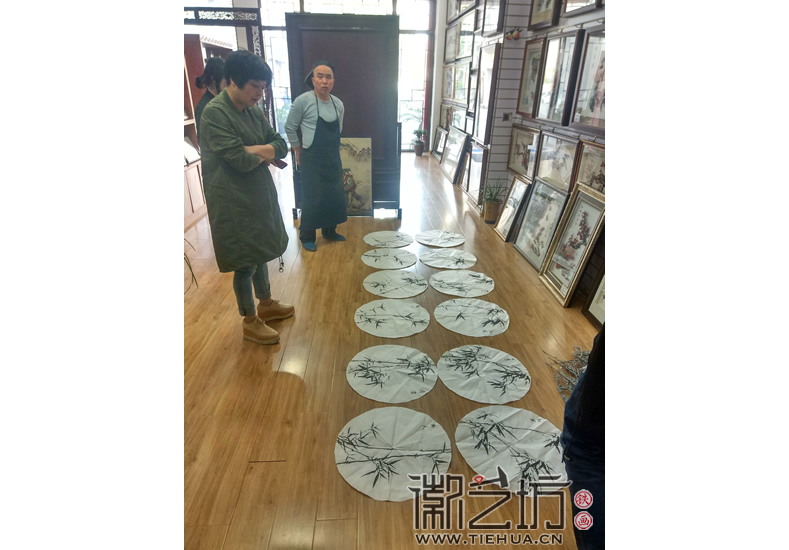 中山书画院院长谢克谦老师于徽艺坊现场作竹子铁画画稿照片2