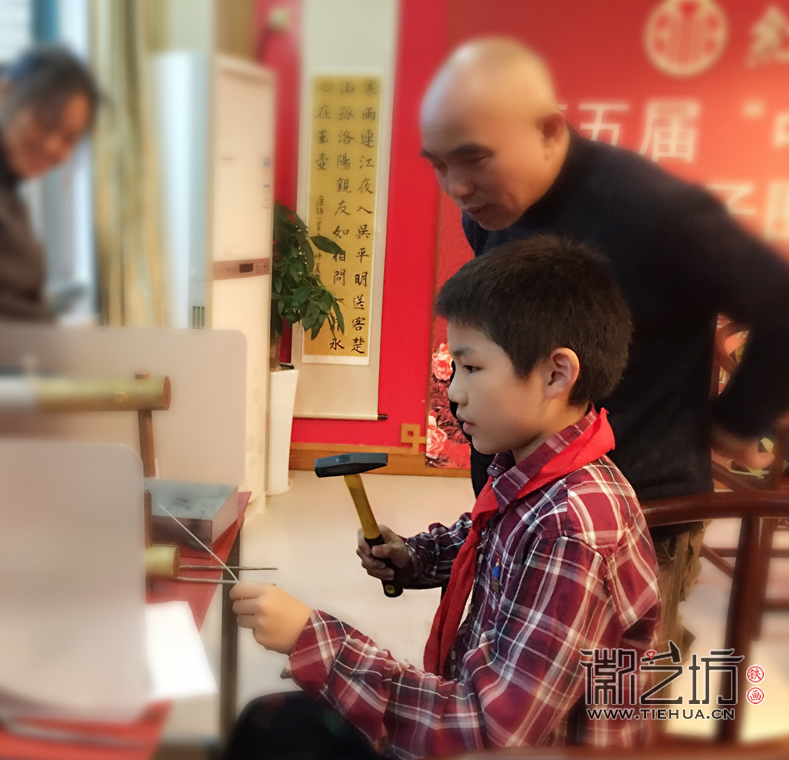 镜湖小学真容国学堂铁画第二课 (9)