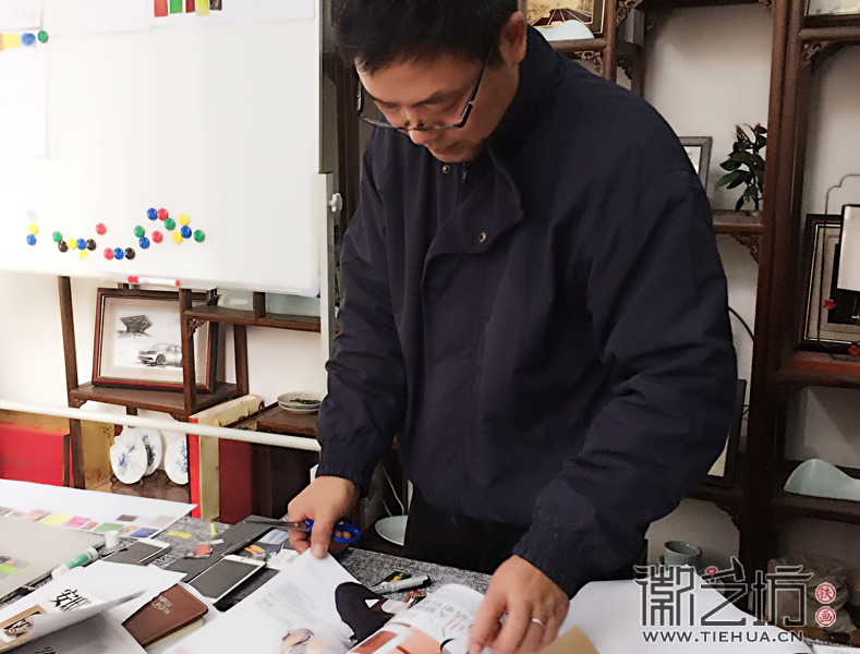 徽艺坊铁画艺人走进风格色彩 (51)