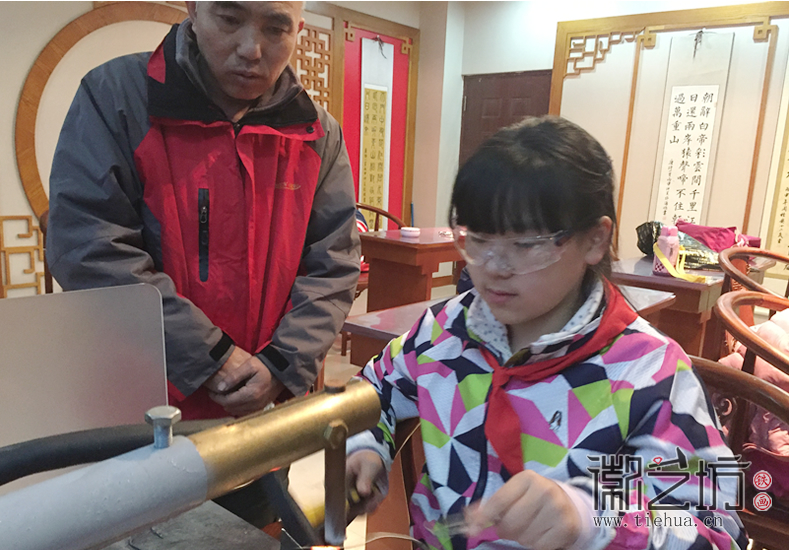 镜湖小学铁画第四课 (13)