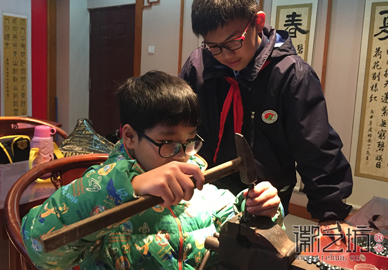 镜湖小学铁画第四课 (6)