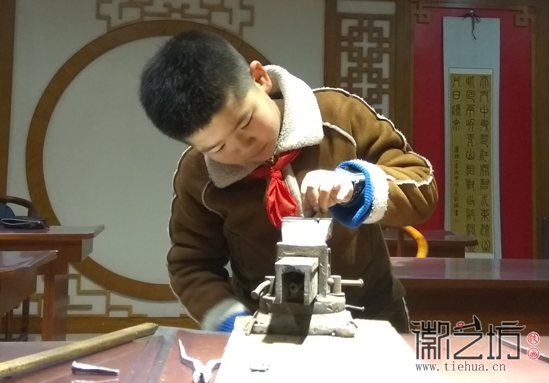 镜湖小学铁画第五课 (9)