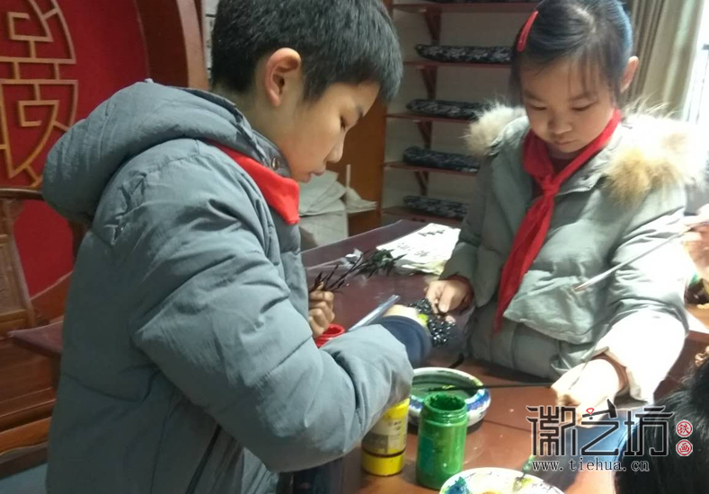 镜湖小学真容国学堂铁画第八课 (9)