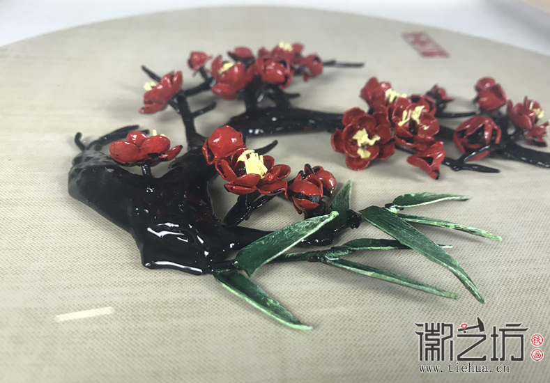 红梅原木框装饰铁画