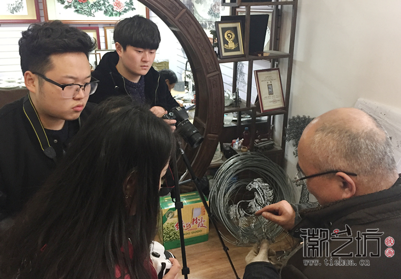 铁笔锻魂 安师大皖江学院毕业作品拍摄过程中 (4)