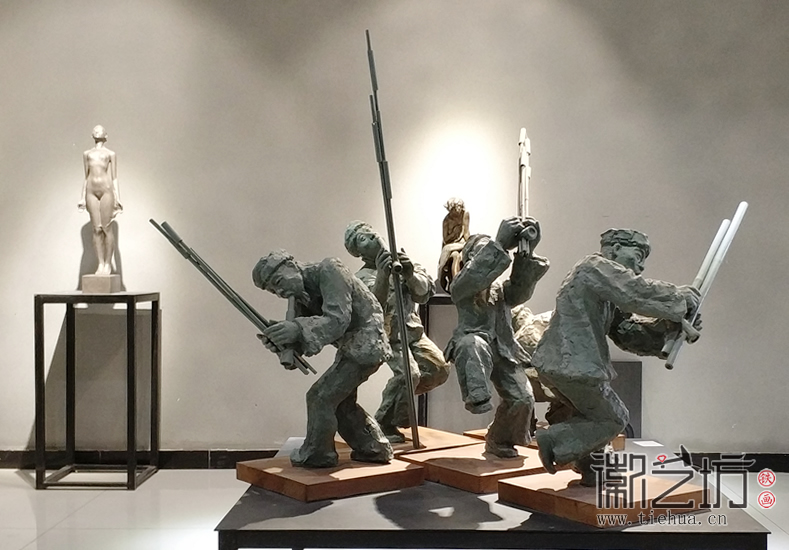 参观河北美院 (2)