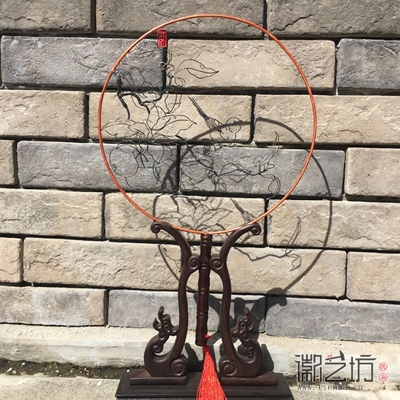 铁画艺人杨开勇团扇系列作品