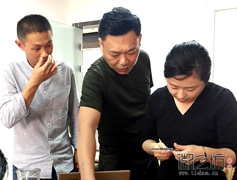 徽艺坊召开芜湖铁画协会质量标准研讨会 (5)