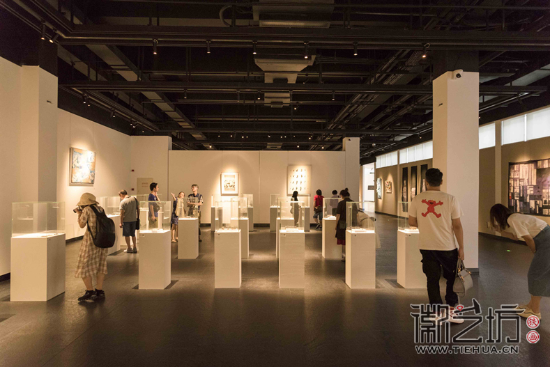 首届工艺美术作品展 (14)