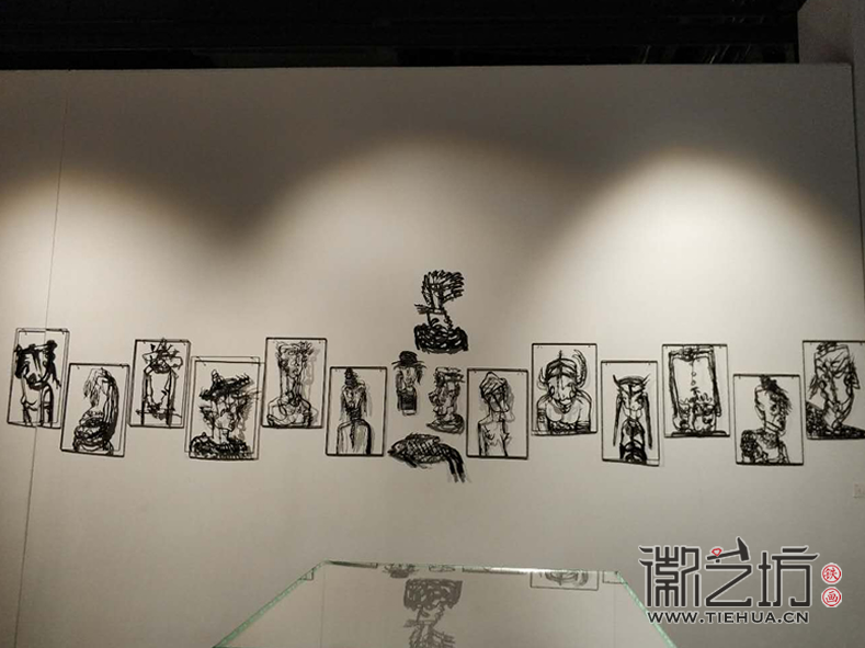 首届工艺美术作品展 (12)