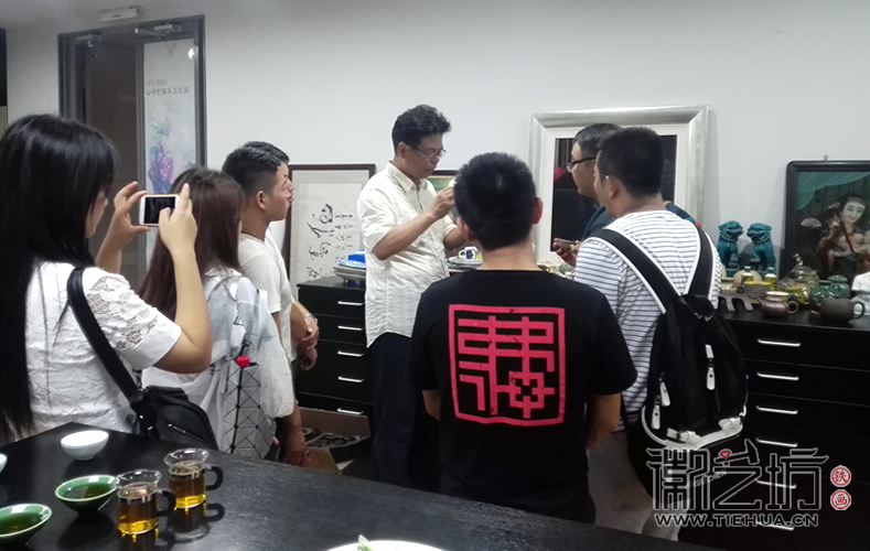 在林家阳教授的办公室 3