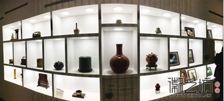 安徽工艺品(徽州漆器、洪滨丝画)展示 (2)