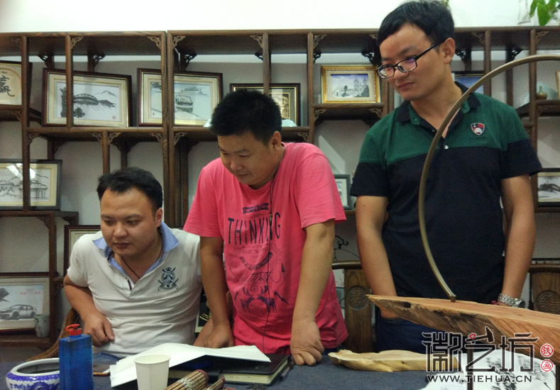 学员听得入了神