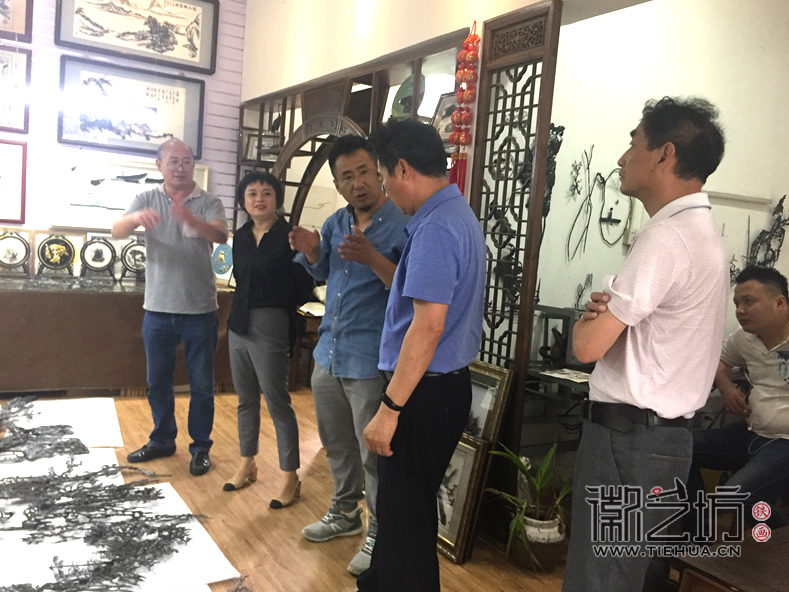 合肥客户来徽艺坊视察制作进程2