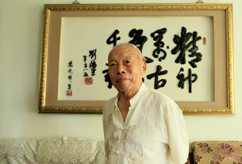 铁画大师杨光辉