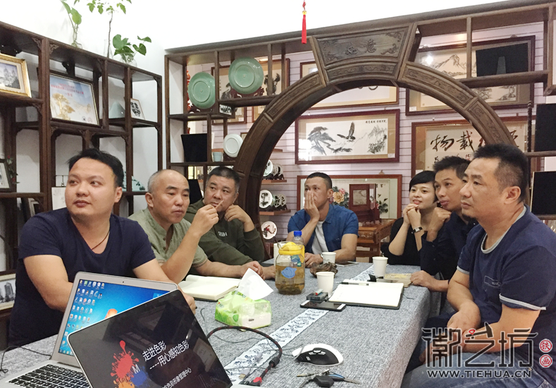 韩会玲老师带领铁画艺人们一同走进色彩1 (11)